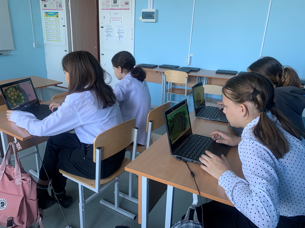 создание детьми игры в жанре сражения в Kodu Game Lab