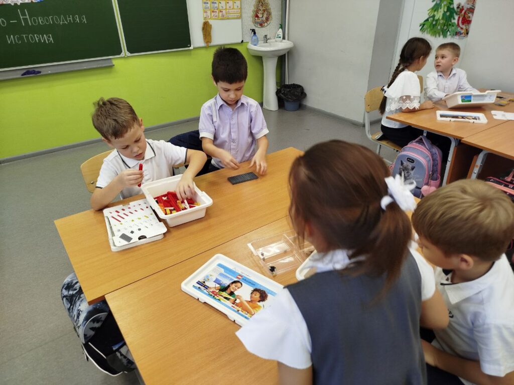 не просто утренник, а полноценная образовательная игра, разработанная для решения важных задач