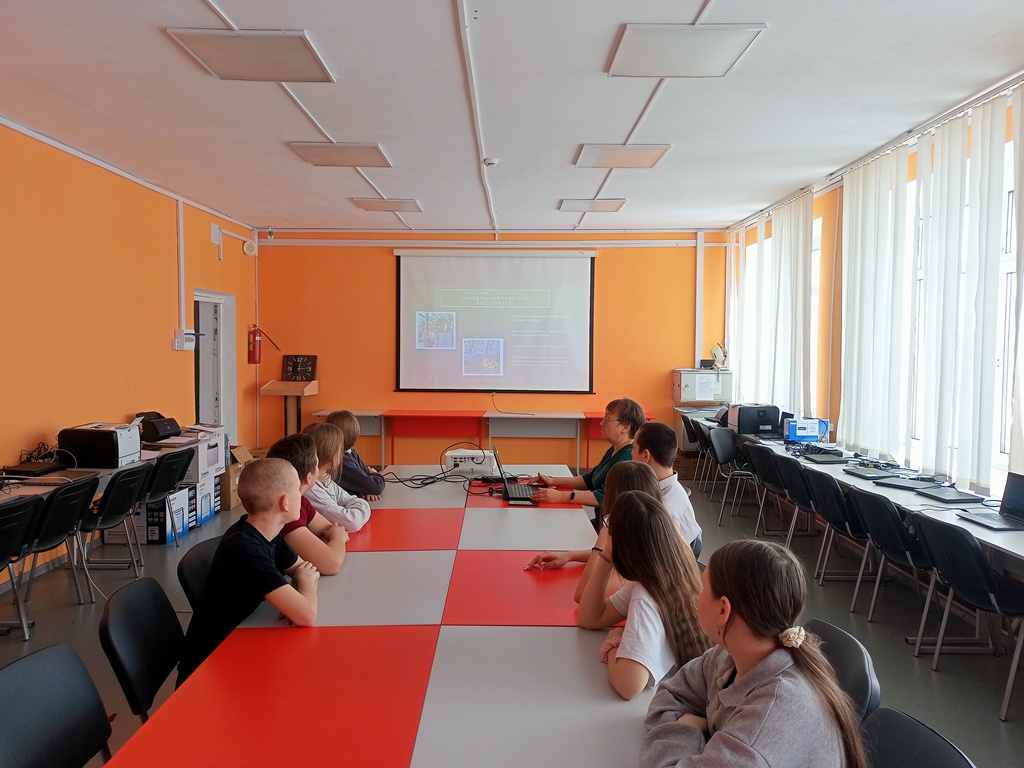 с обучающимися ГБОУ СОШ с. Девлезеркино проведён урок безопасности «Противодействие терроризму и экстремизму»